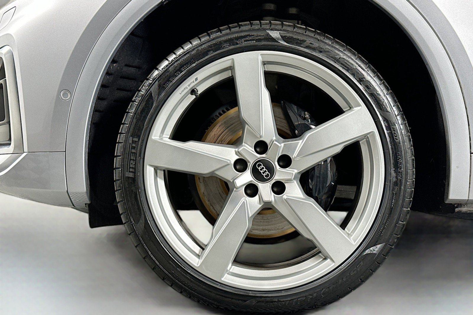 Used 2023 Audi SQ5 Prestige w/ Prestige Package AWD/4WD image 11