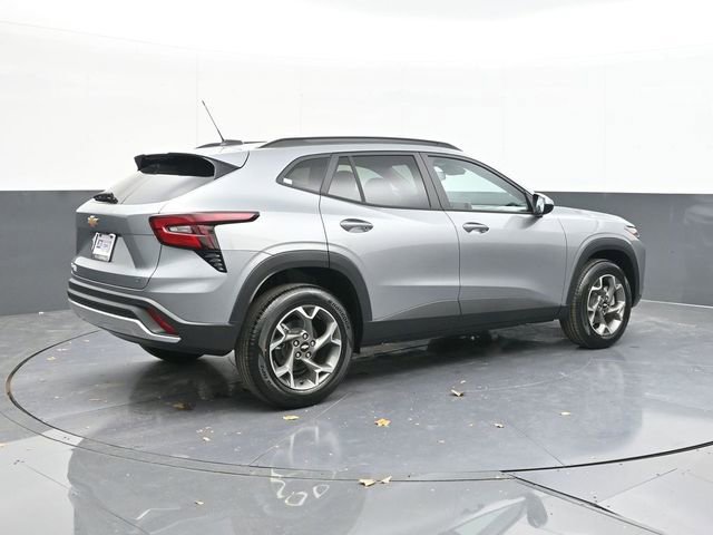 New 2026 Chevrolet Trax LT w/ Driver Confidence Package image 14