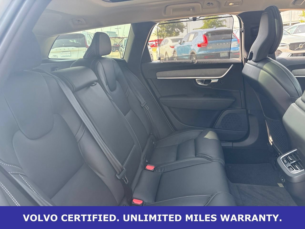 Certified 2025 Volvo V90 B6 Cross Country Ultra AWD/4WD image 10
