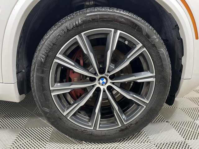 Used 2024 BMW X5 xDrive40i w/ M Sport Package image 25