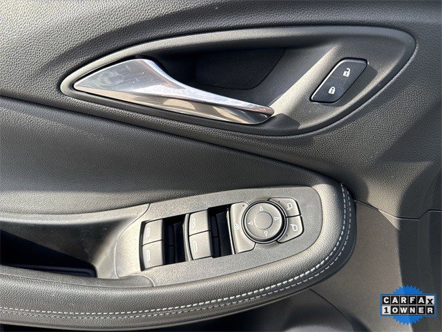 Used 2023 Buick Encore GX Select image 25