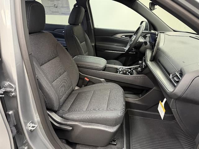 New 2026 Chevrolet Traverse LT w/ LPO, Floor Liner Package FWD image 11