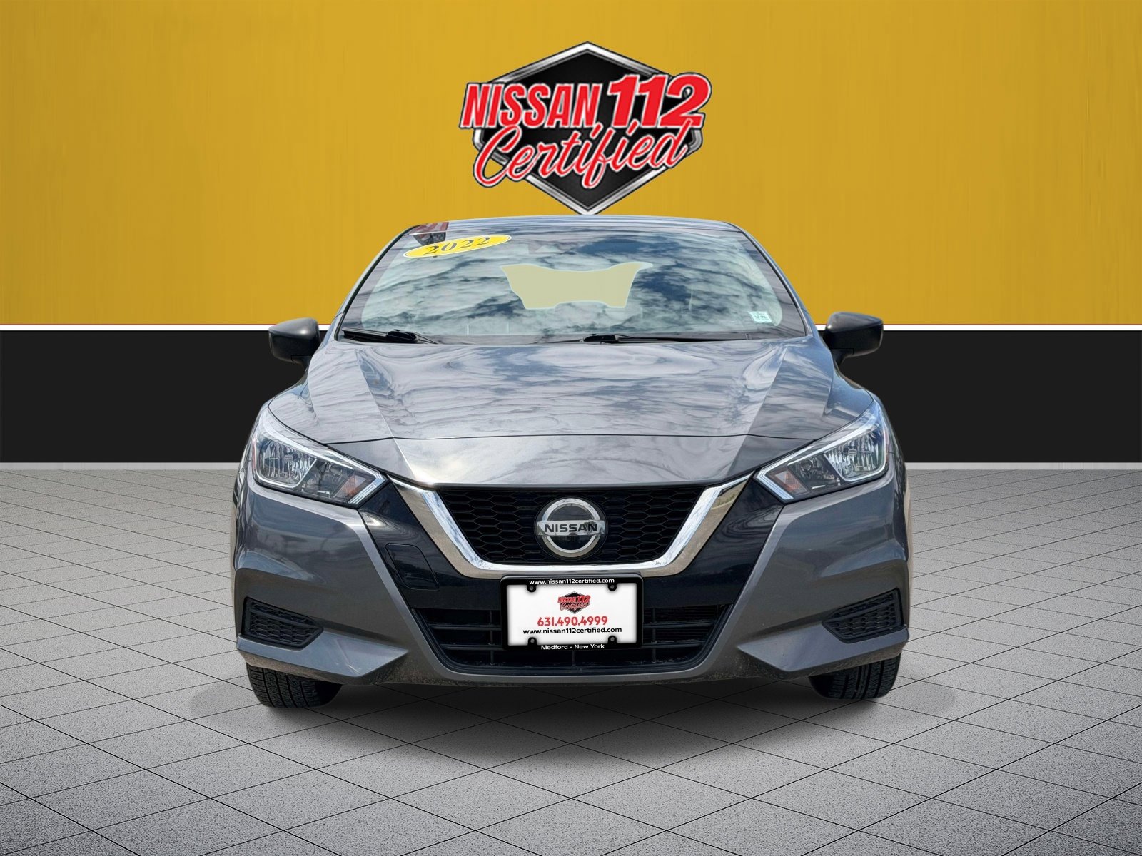 Used 2022 Nissan Versa S w/ Trunk Package FWD image 2