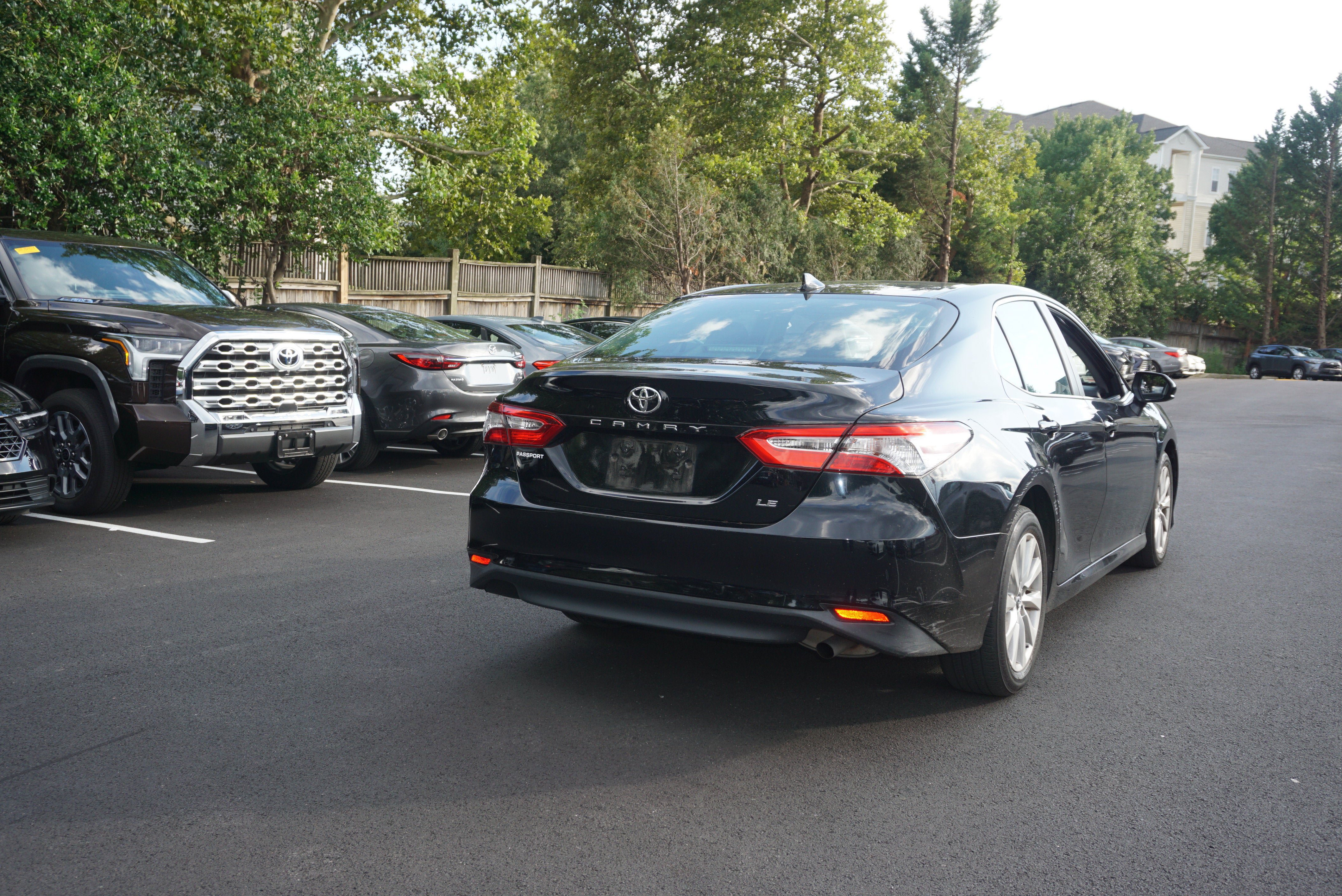Used 2020 Toyota Camry LE w/ Carpet Mat Package FWD image 4