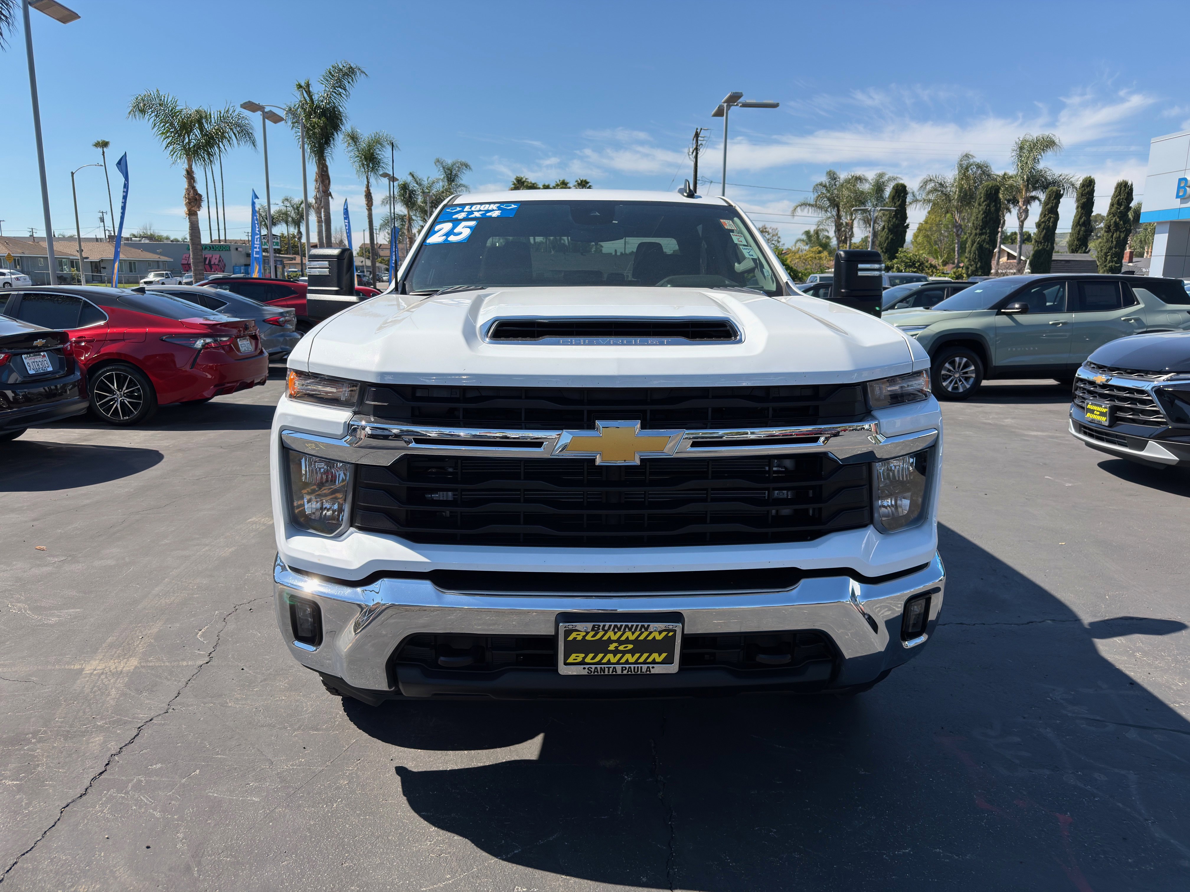 Used 2025 Chevrolet Silverado 2500 LT w/ Convenience Package image 3
