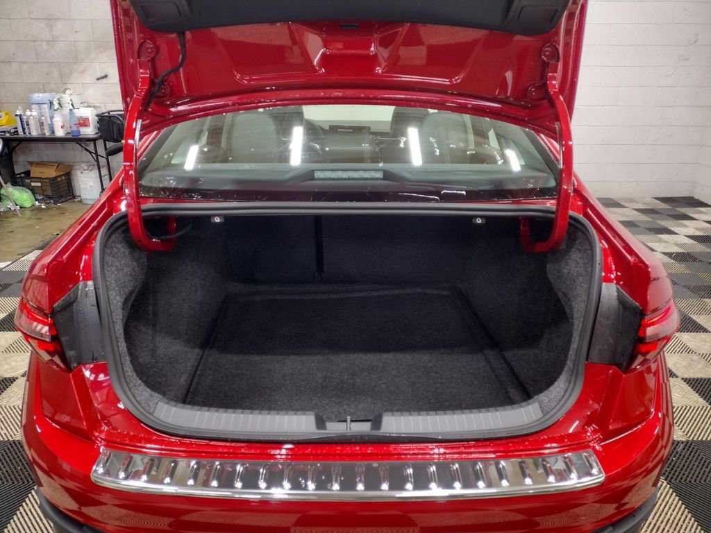 New 2025 Volkswagen Jetta SE image 15