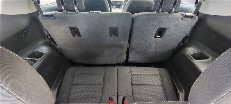 Used 2018 GMC Acadia SLE w/ Driver Alert Package I image 15