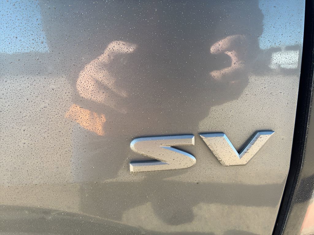 Used 2022 Nissan Frontier SV image 12