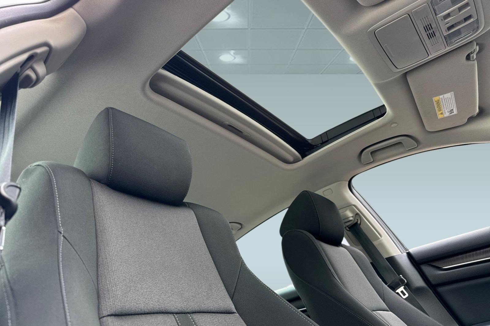 Certified 2018 Honda Accord EX image 22