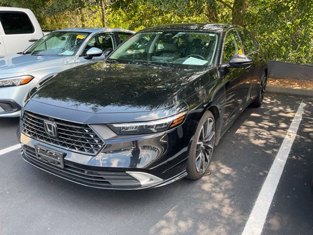 Used 2023 Honda Accord Touring image 12