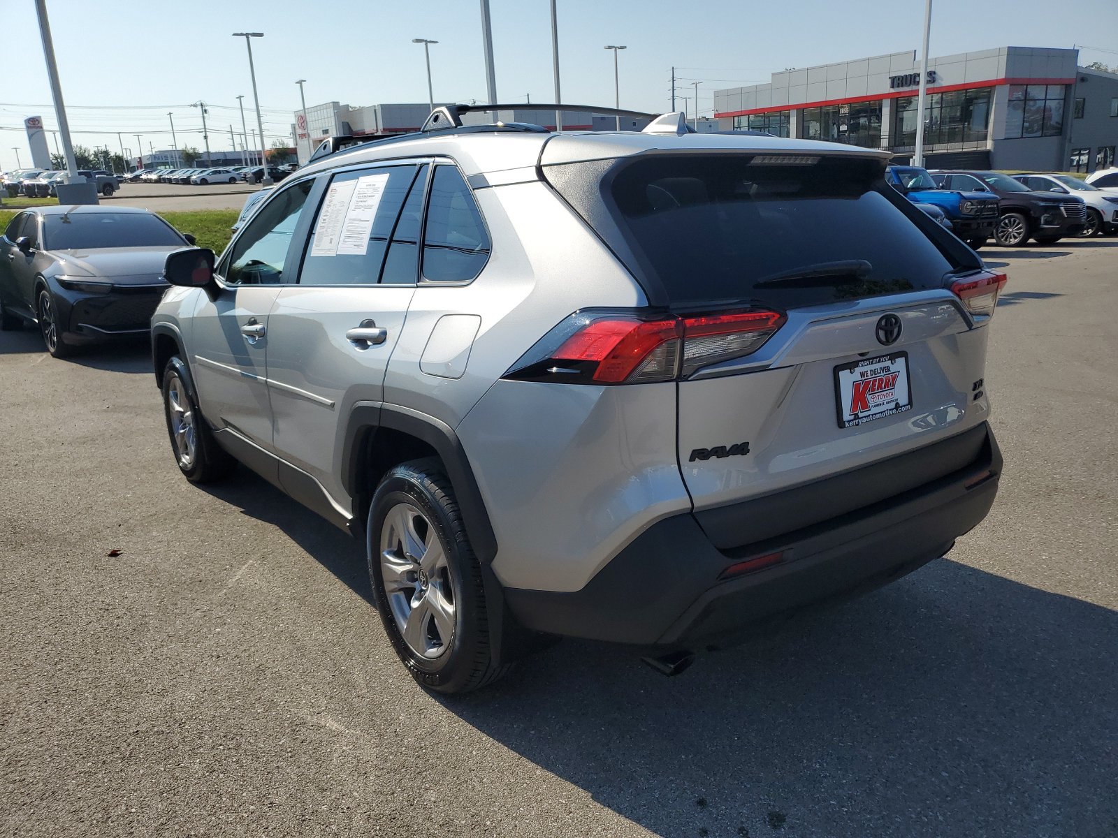 Certified 2025 Toyota RAV4 XLE w/ Convenience Package AWD/4WD image 3