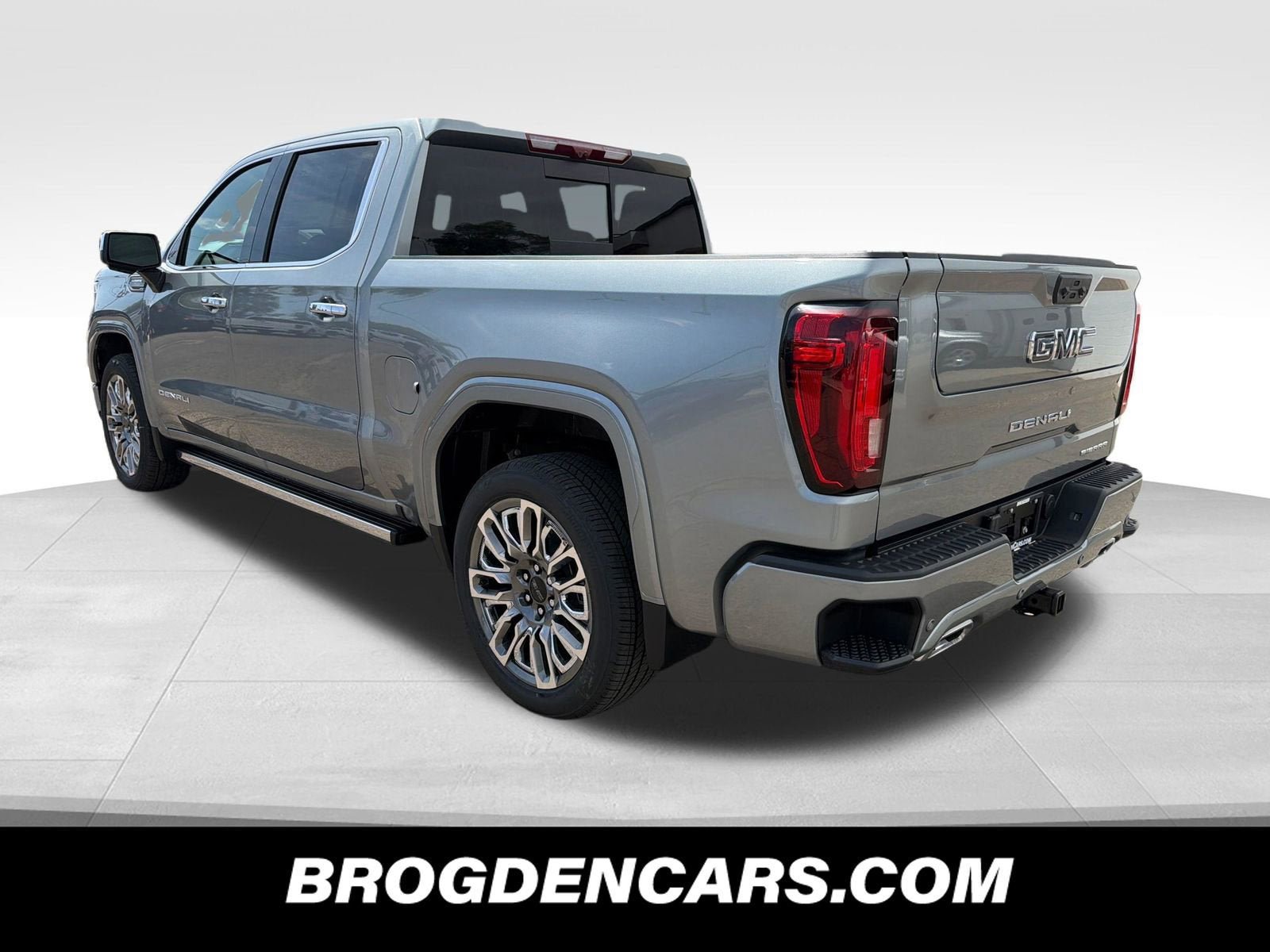 New 2026 GMC Sierra 1500 Denali Ultimate AWD/4WD image 6