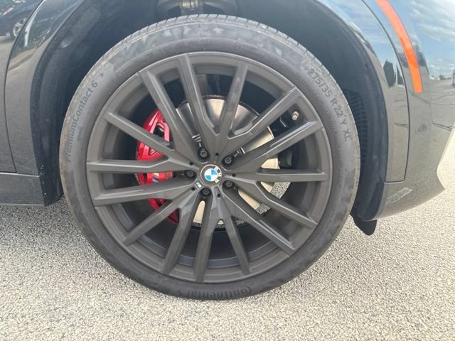 Used 2021 BMW X6 xDrive40i w/ M Sport Package AWD/4WD image 3