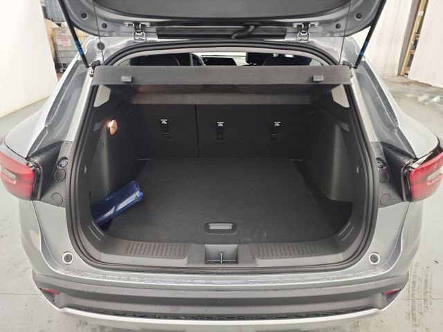 New 2026 Chevrolet Trax LT w/ Driver Confidence Package FWD image 20