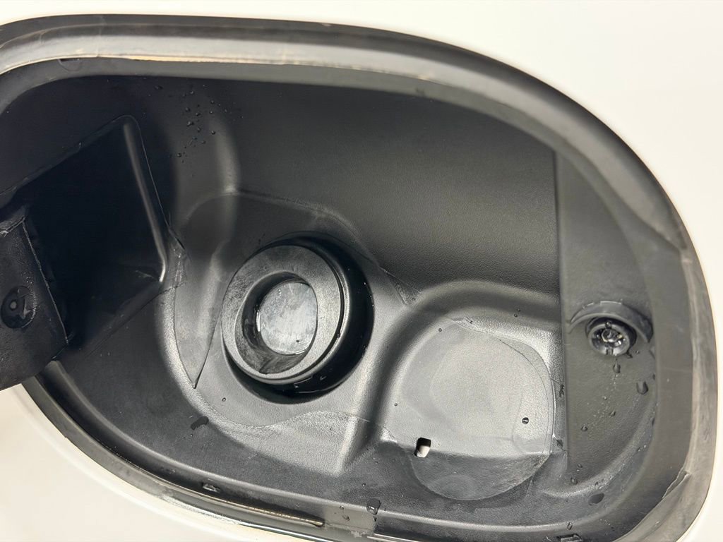 Certified 2023 GMC Yukon Denali image 24