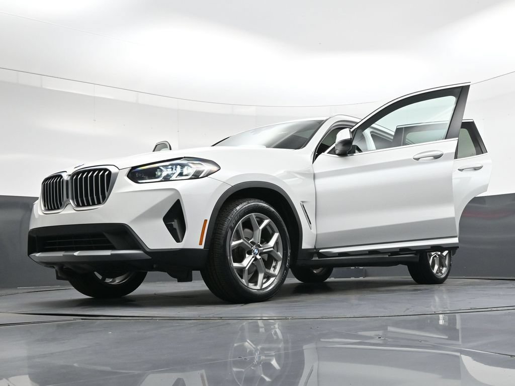 Used 2024 BMW X3 xDrive30i AWD/4WD image 46