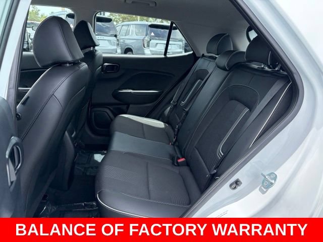 Used 2025 Hyundai Venue Limited FWD image 15