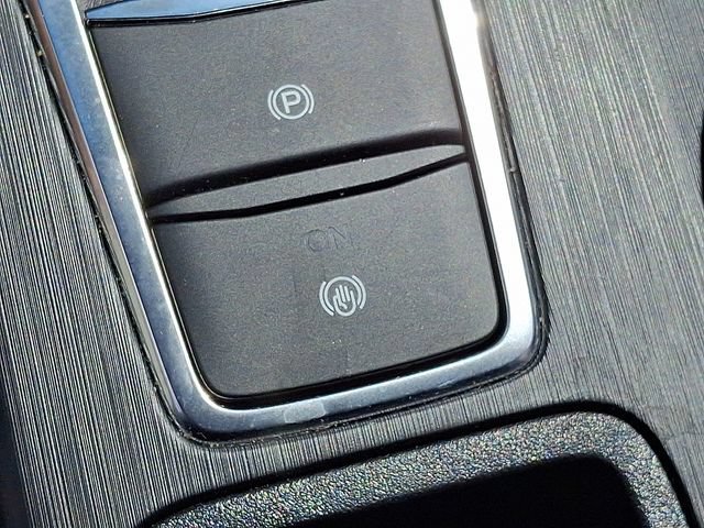 Certified 2025 Ford Escape Platinum AWD/4WD image 26