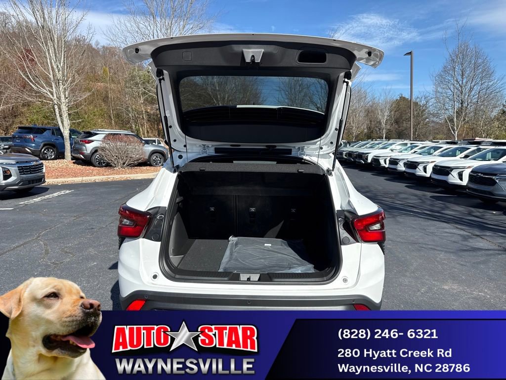 New 2025 Chevrolet Trax RS w/ Driver Confidence Package image 22