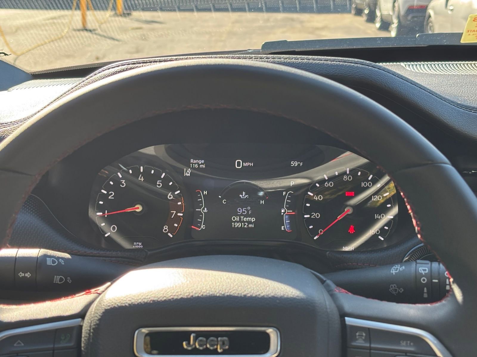 Used 2025 Jeep Compass Trailhawk image 40