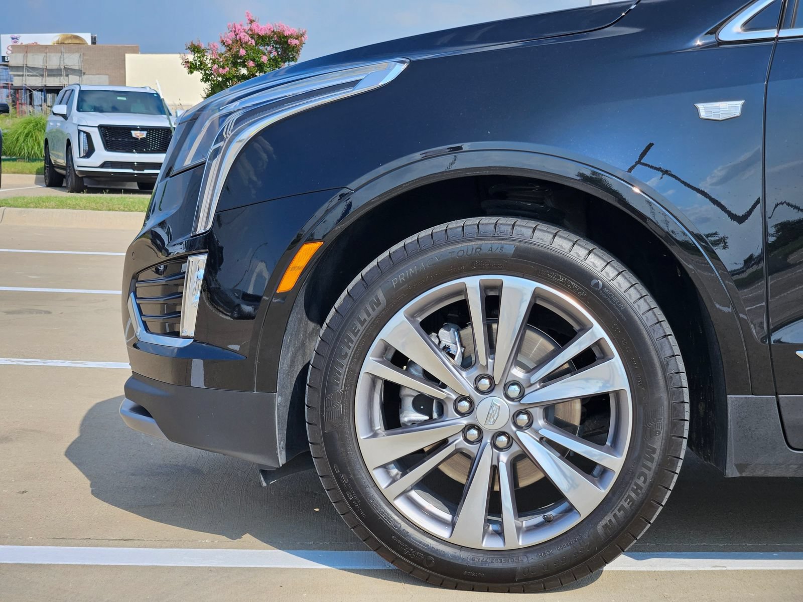 Certified 2025 Cadillac XT5 Premium Luxury FWD image 11