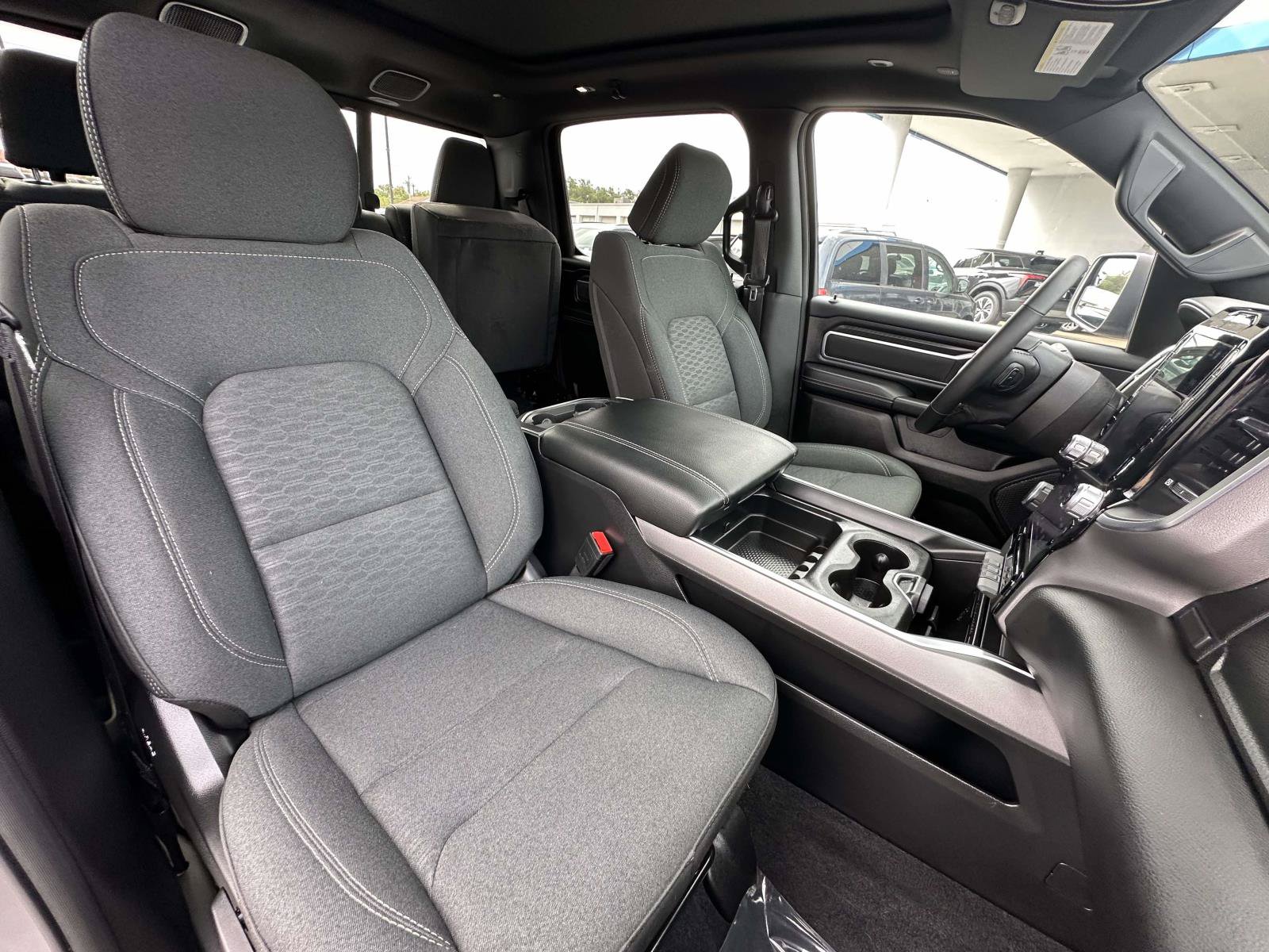 Used 2025 RAM 1500 Big Horn AWD/4WD image 30