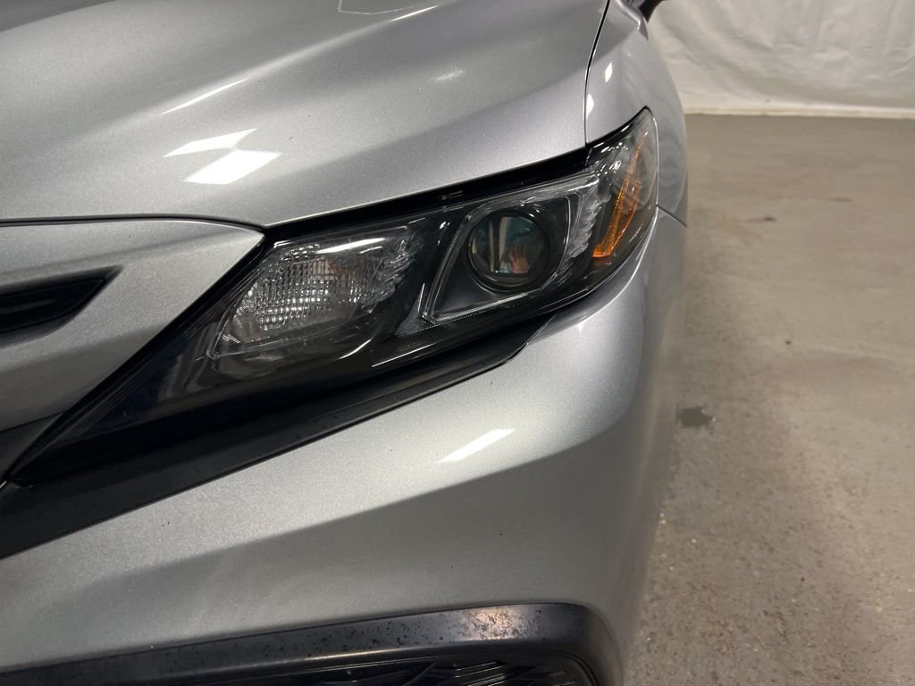 Used 2024 Toyota Camry SE image 35