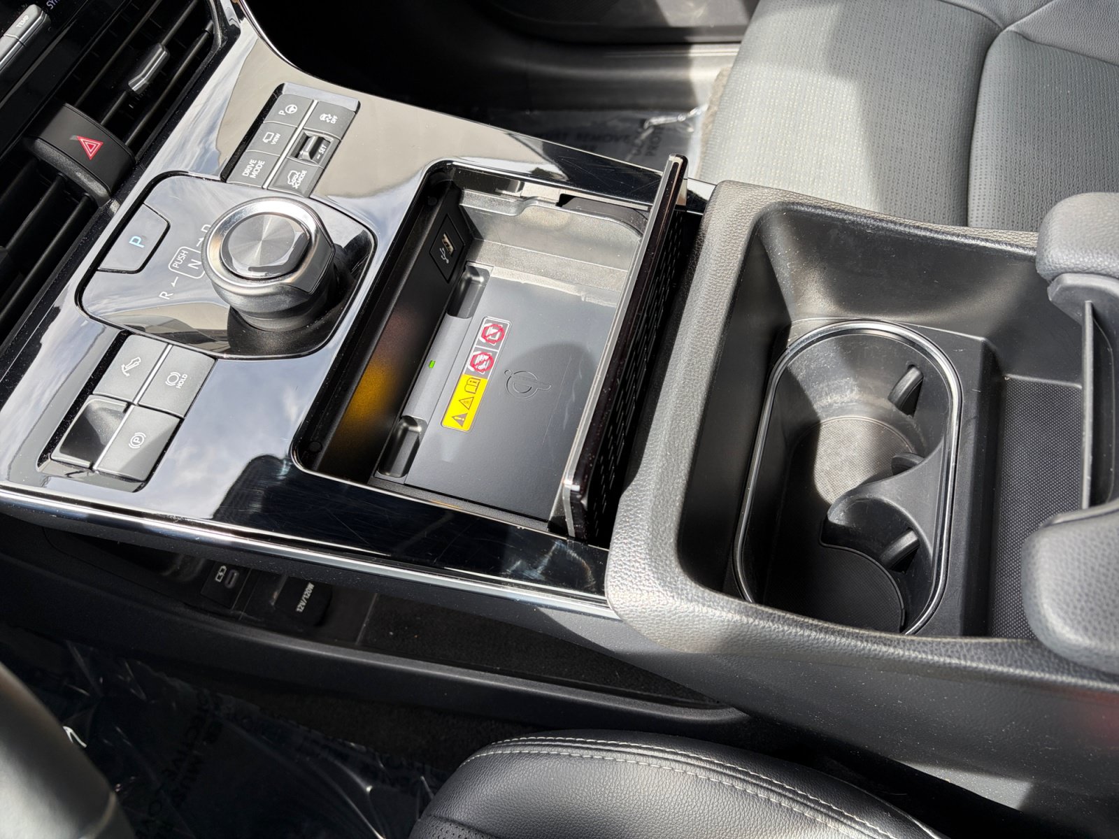 Certified 2023 Subaru Solterra AWD image 25