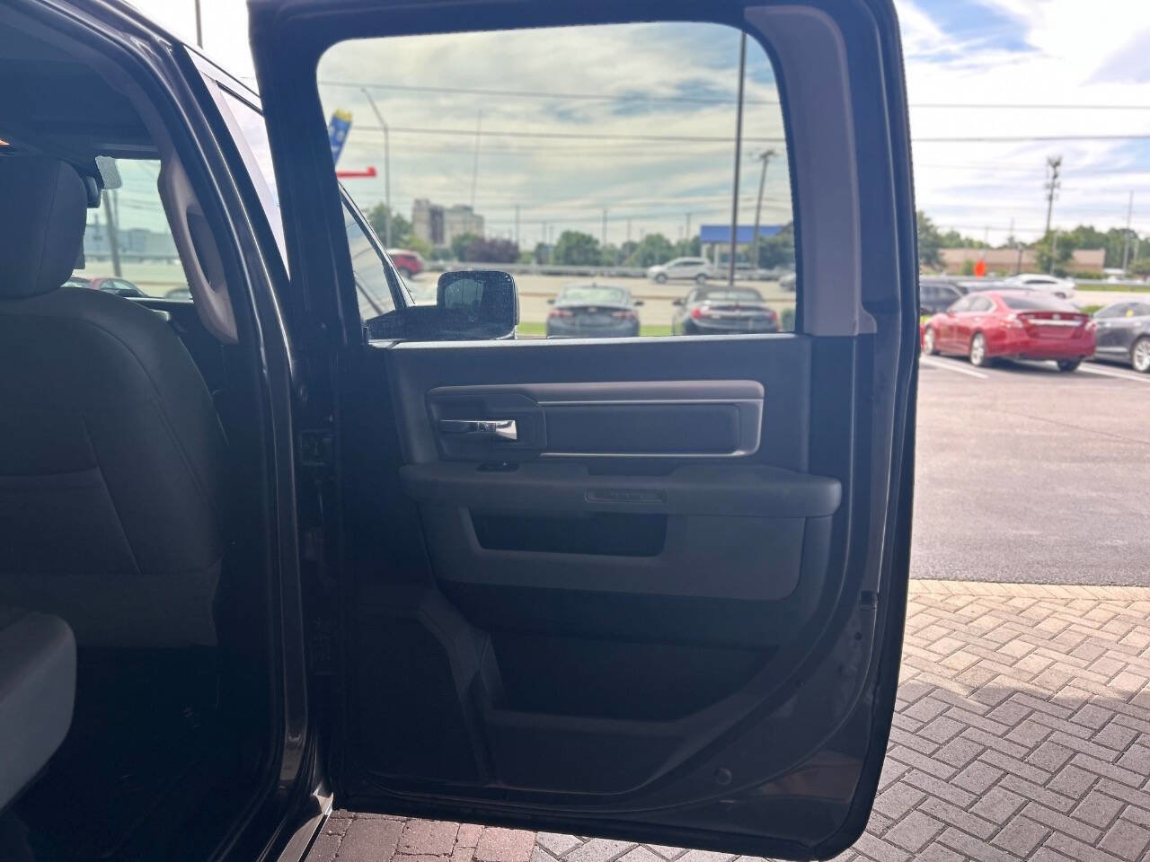 Used 2016 RAM 1500 Big Horn AWD/4WD image 46