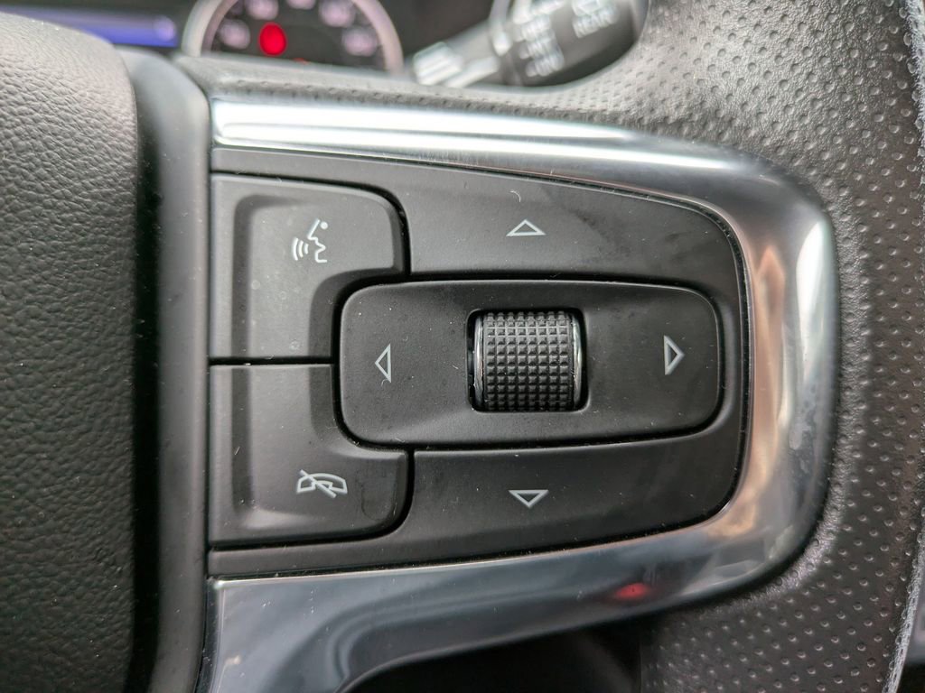 Used 2025 Chevrolet Blazer LT image 26