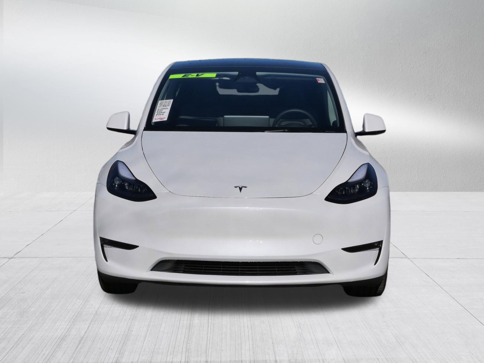Used 2024 Tesla Model Y Long Range image 2