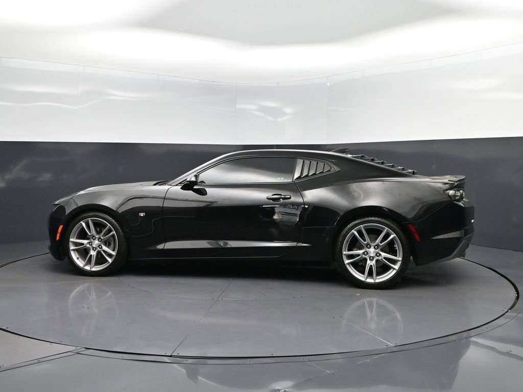 Used 2021 Chevrolet Camaro LT w/ RS Package image 4