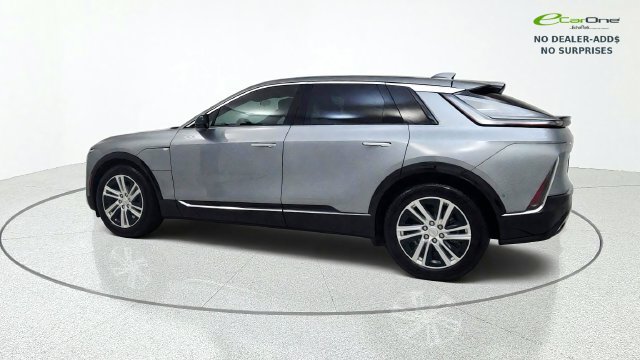Used 2024 Cadillac Lyriq Tech w/ Driver Assist Package AWD/4WD image 5