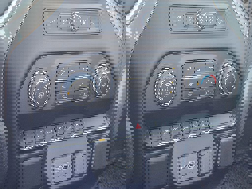 New 2026 Chevrolet Silverado 1500 W/T w/ WT Value Package AWD/4WD image 10