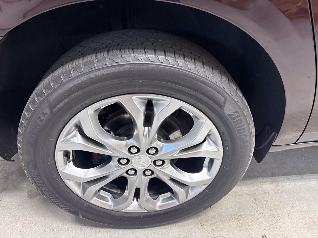 Used 2020 Buick Enclave Avenir w/ Trailering Package, 5000 lbs. AWD/4WD image 3