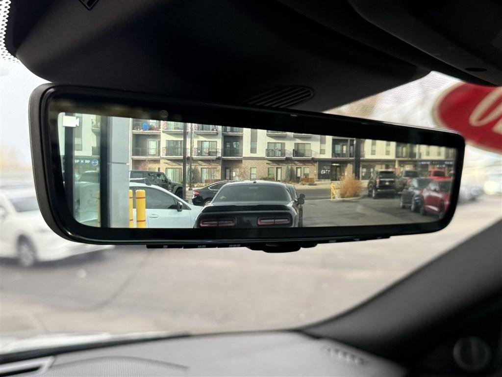 Used 2020 Land Rover Range Rover Evoque R-Dynamic SE image 42