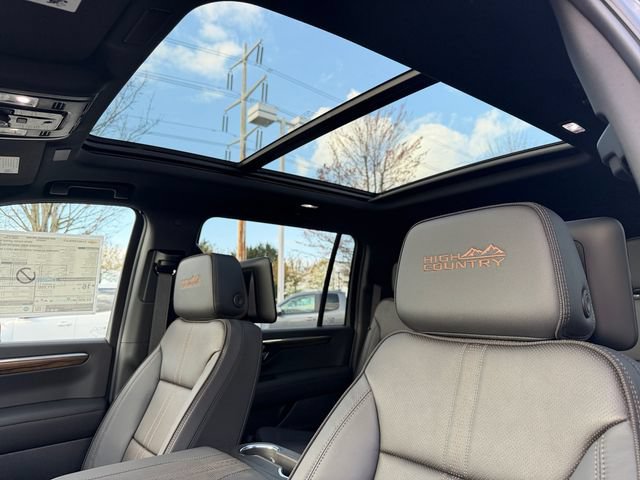 New 2026 Chevrolet Suburban High Country AWD/4WD image 31