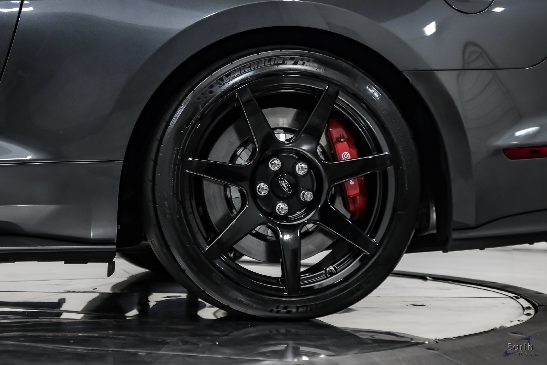 Used 2020 Ford Mustang Shelby GT350R w/ GT350R Equipment Group 920A RWD image 95