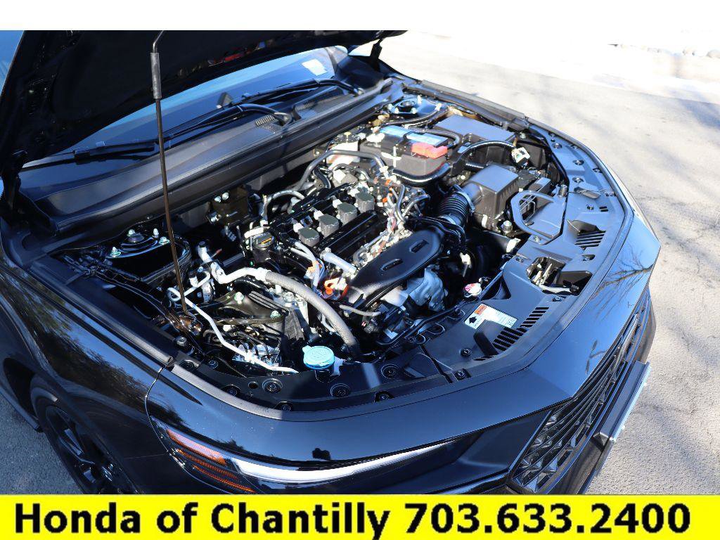 Certified 2025 Honda Accord SE image 29