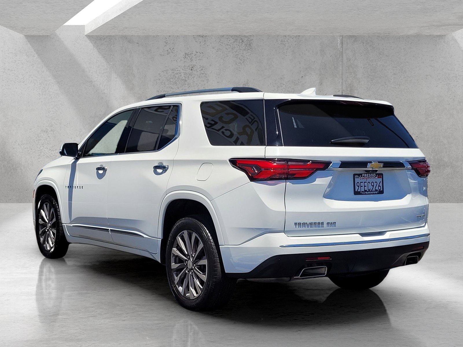 Used 2023 Chevrolet Traverse Premier AWD/4WD image 7