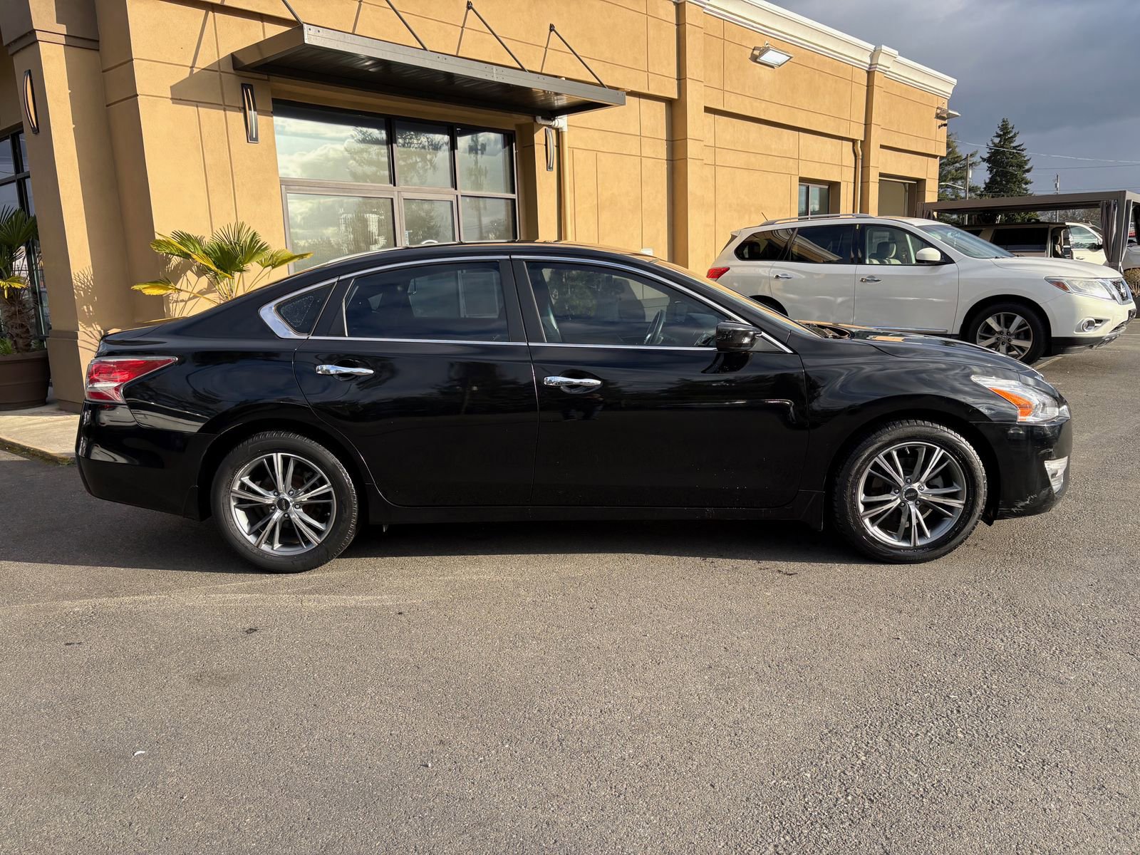 Used 2015 Nissan Altima 2.5 S w/ Power Driver Seat Package FWD image 4