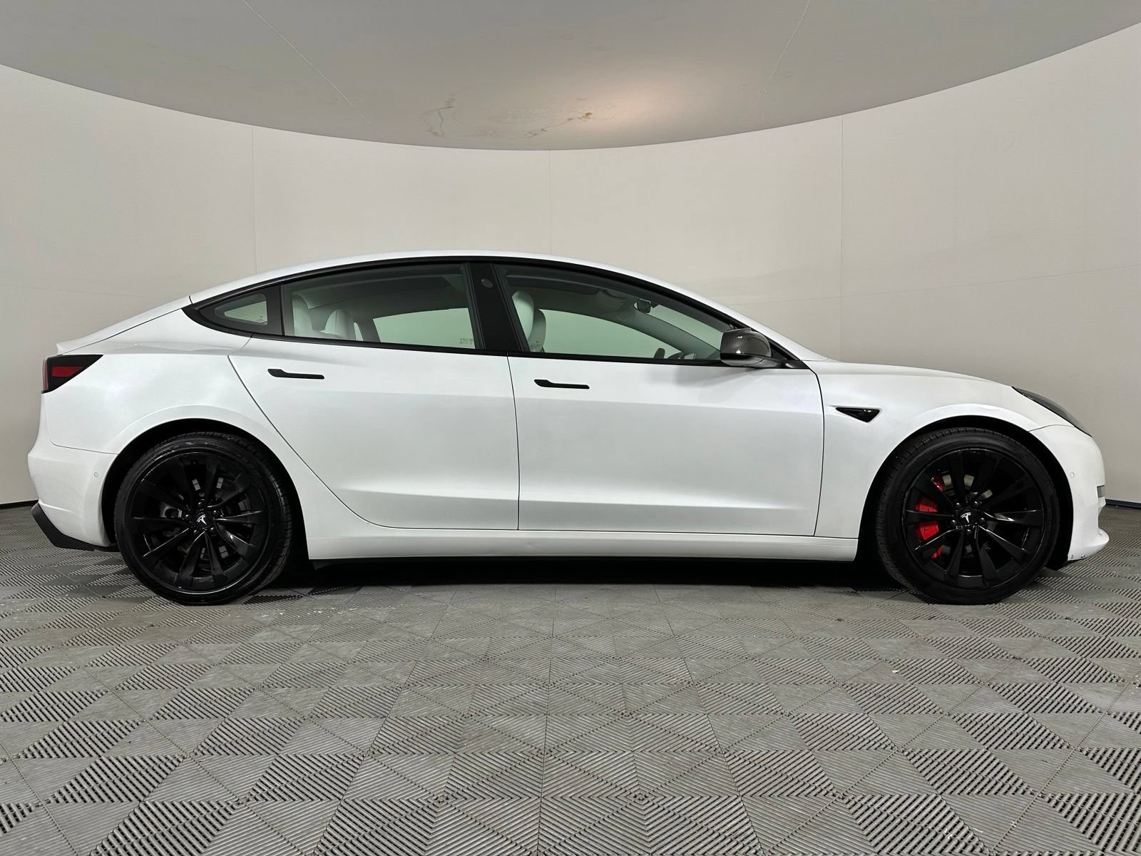 Used 2021 Tesla Model 3 Long Range AWD/4WD image 29
