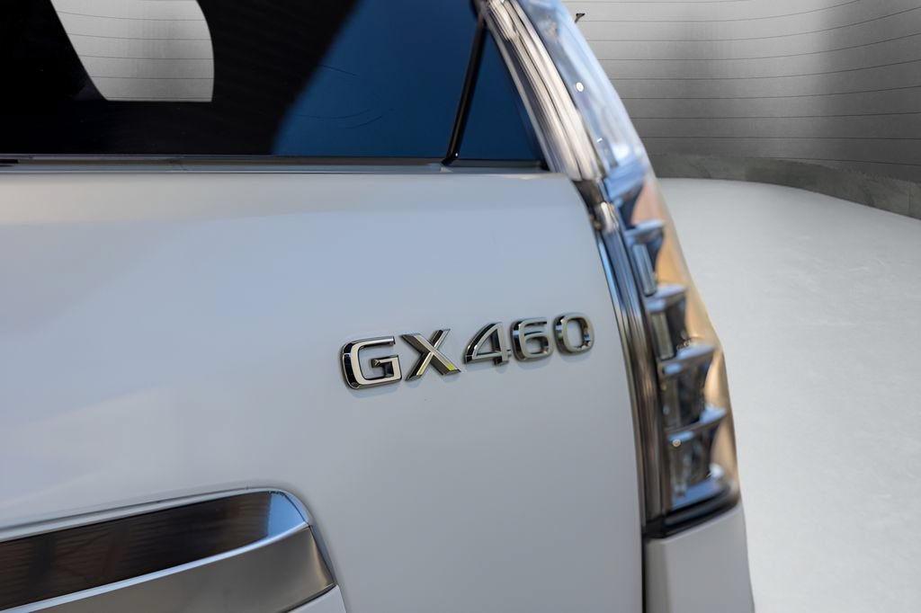 Used 2021 Lexus GX 460 Premium w/ Premium Package AWD/4WD image 16