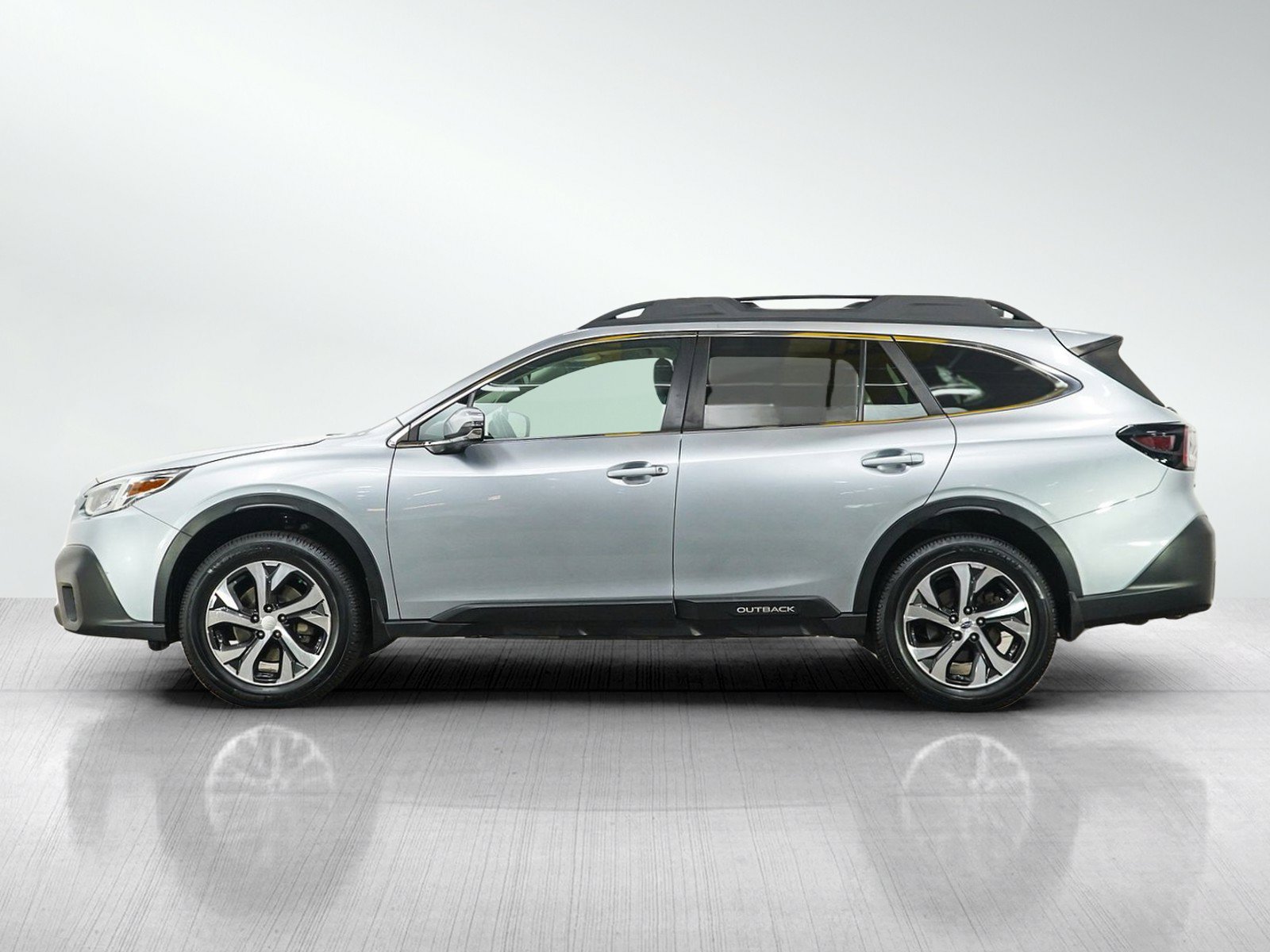 Used 2020 Subaru Outback Limited XT w/ Popular Package #2 AWD/4WD image 2