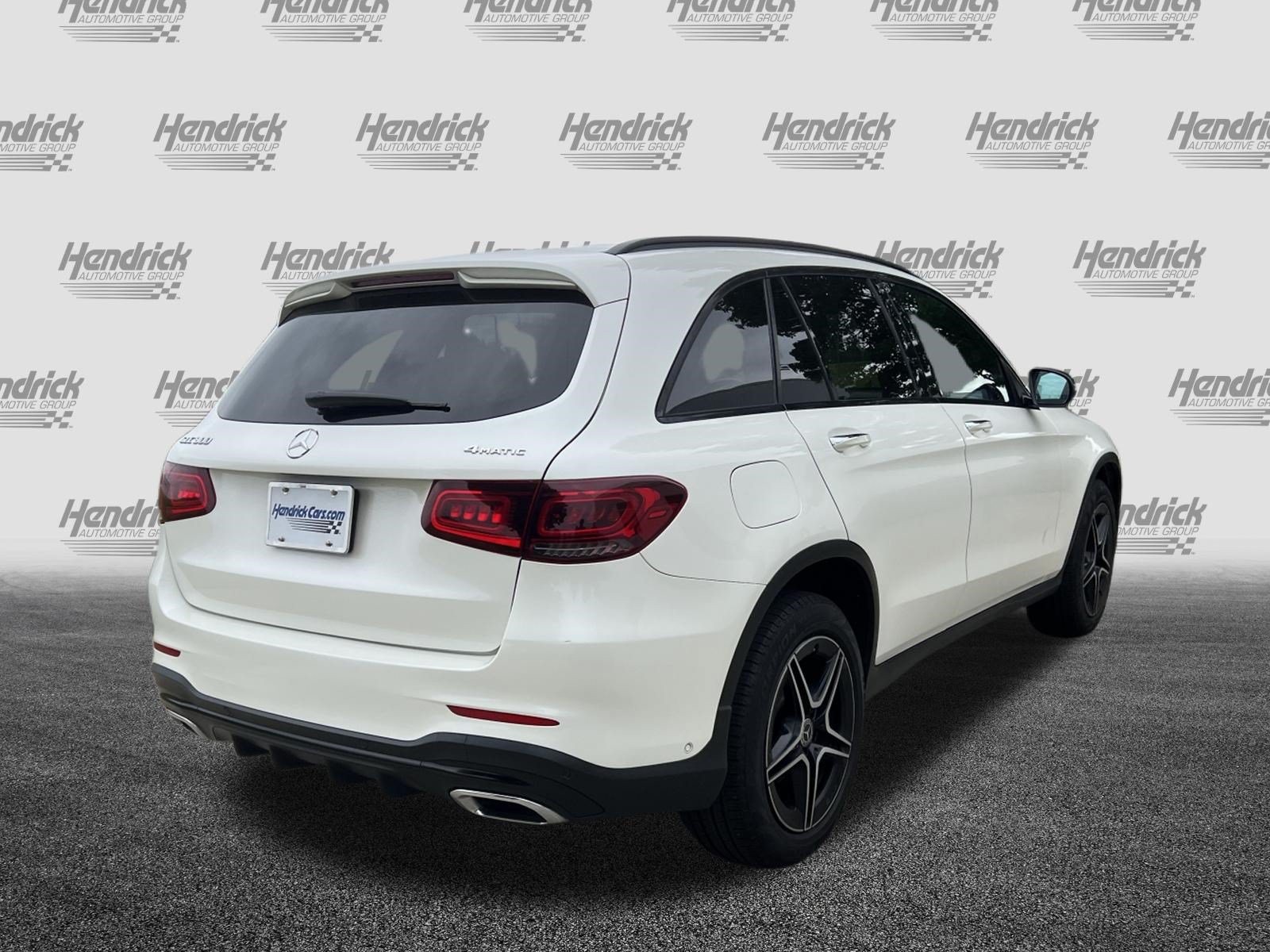 Used 2020 Mercedes-Benz GLC 300 4MATIC w/ AMG Line image 10
