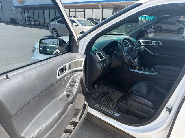 Used 2015 Ford Explorer Sport w/ Equipment Group 401A AWD/4WD image 8