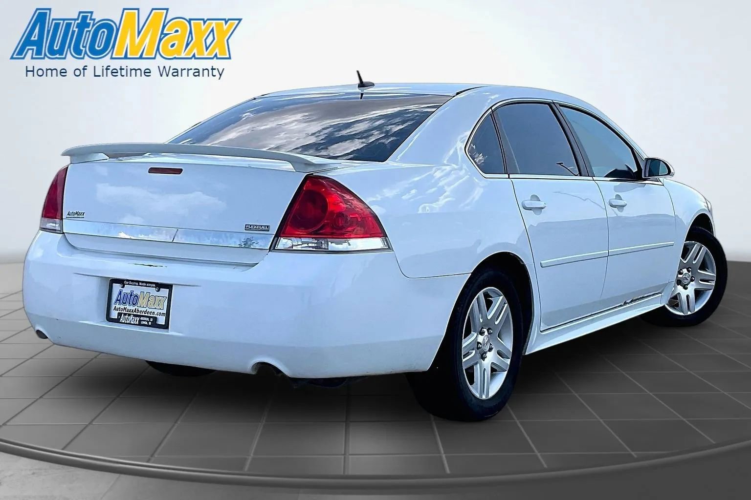 Used 2011 Chevrolet Impala LT w/ Luxury Edition Package FWD image 9