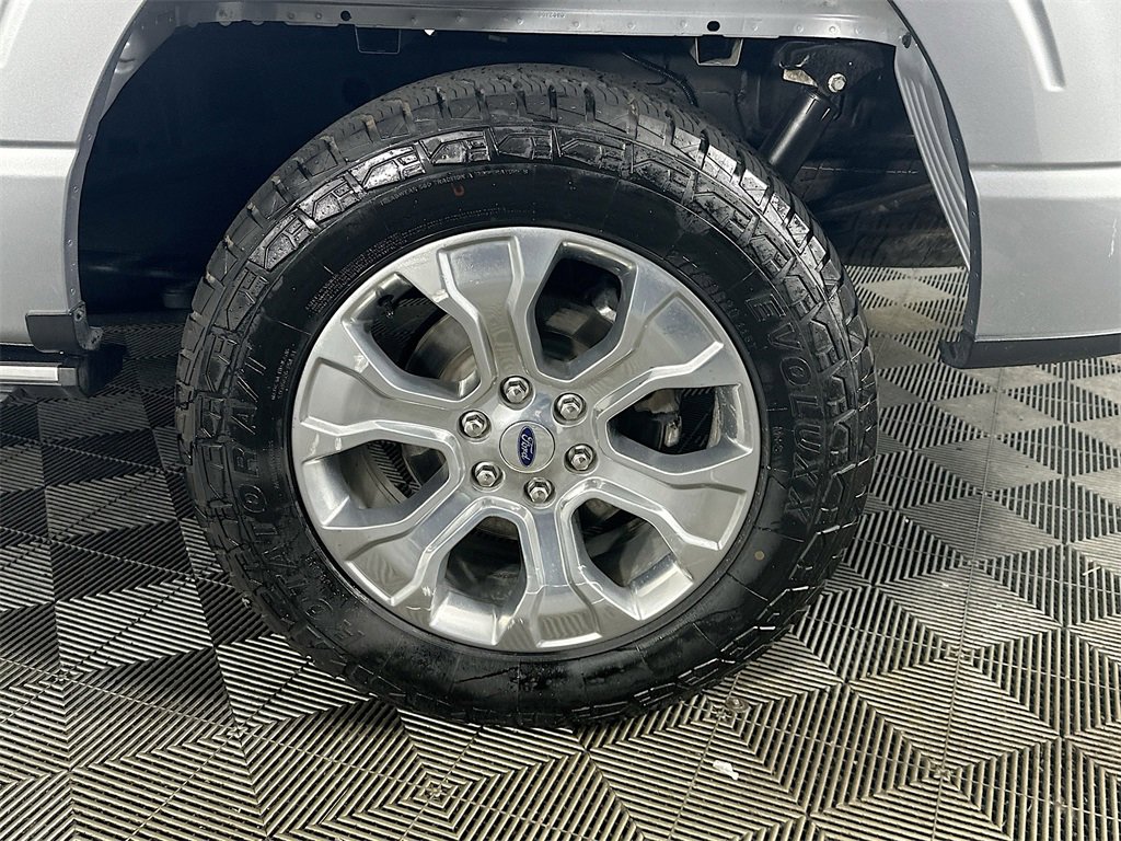Used 2021 Ford F150 Platinum w/ FX4 Off-Road Package image 34