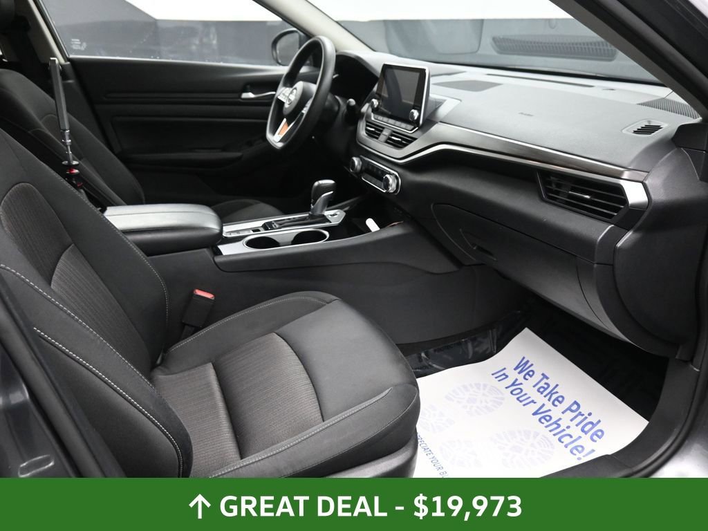 Used 2024 Nissan Altima 2.5 SV image 22