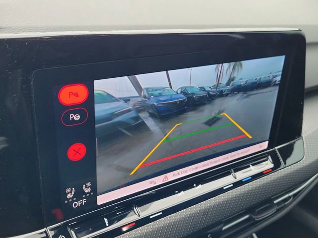 Used 2024 Volkswagen Golf R image 27